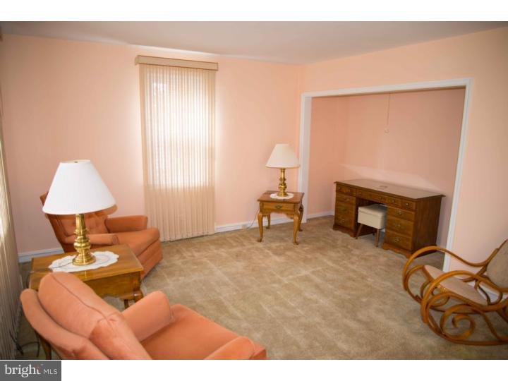 1810 Prospect Ridge Boulevard Haddon Heights, NJ 08035 - Photo 8 of 24 Gallery Image 8