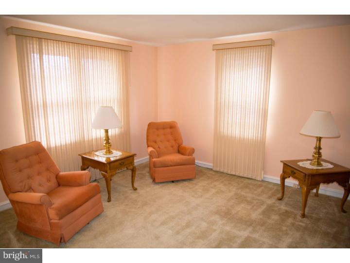 1810 Prospect Ridge Boulevard Haddon Heights, NJ 08035 - Photo 9 of 24 Gallery Image 9