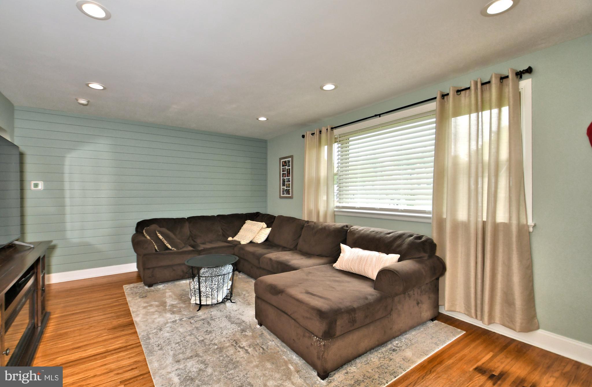 1115 Orchid Road Warminster, PA 18974 - Photo 6 of 50 Gallery Image 6