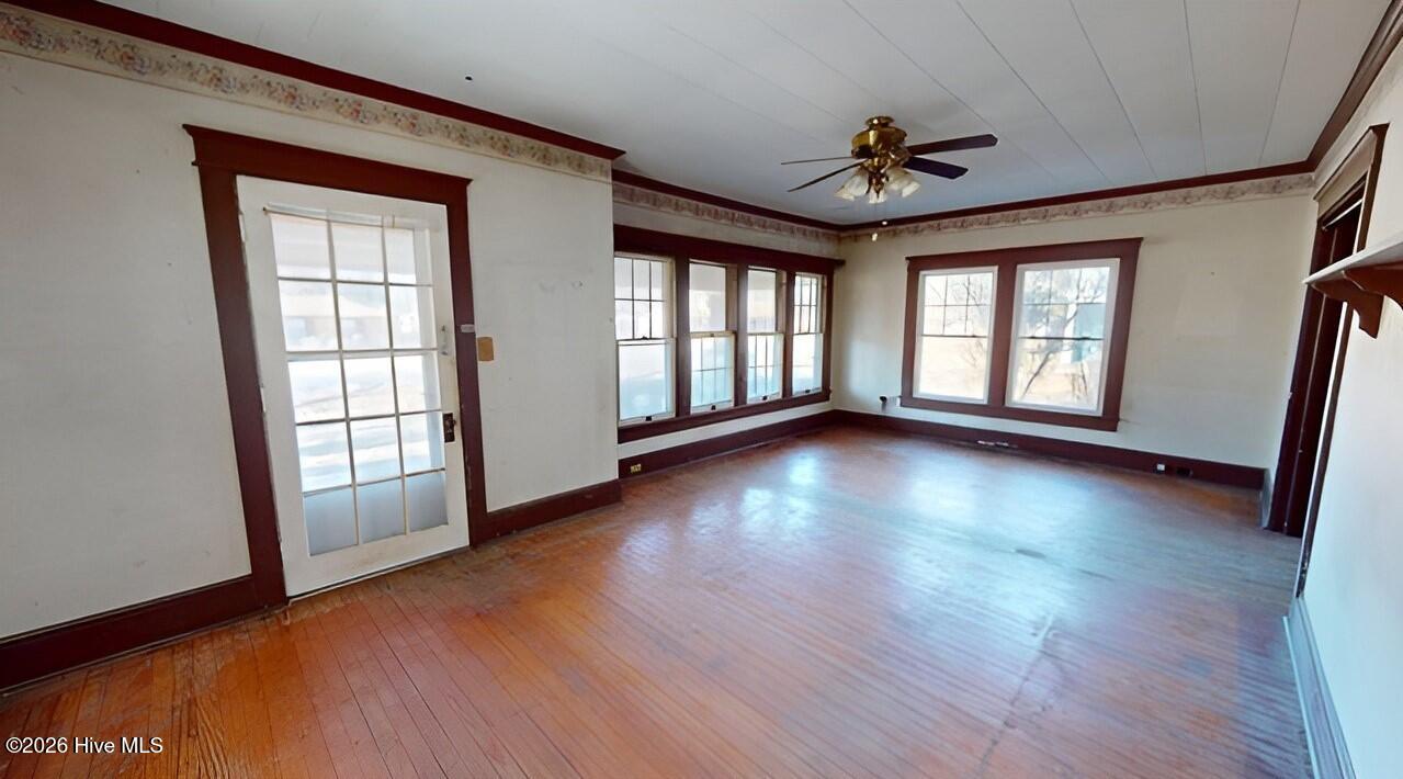 1502 Herrington Road Elizabeth City, NC 27909 - Photo 11 of 52 Living_Area_12