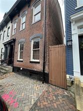 617 Avery Street Pittsburgh, PA 15212 - Photo 3 of 39