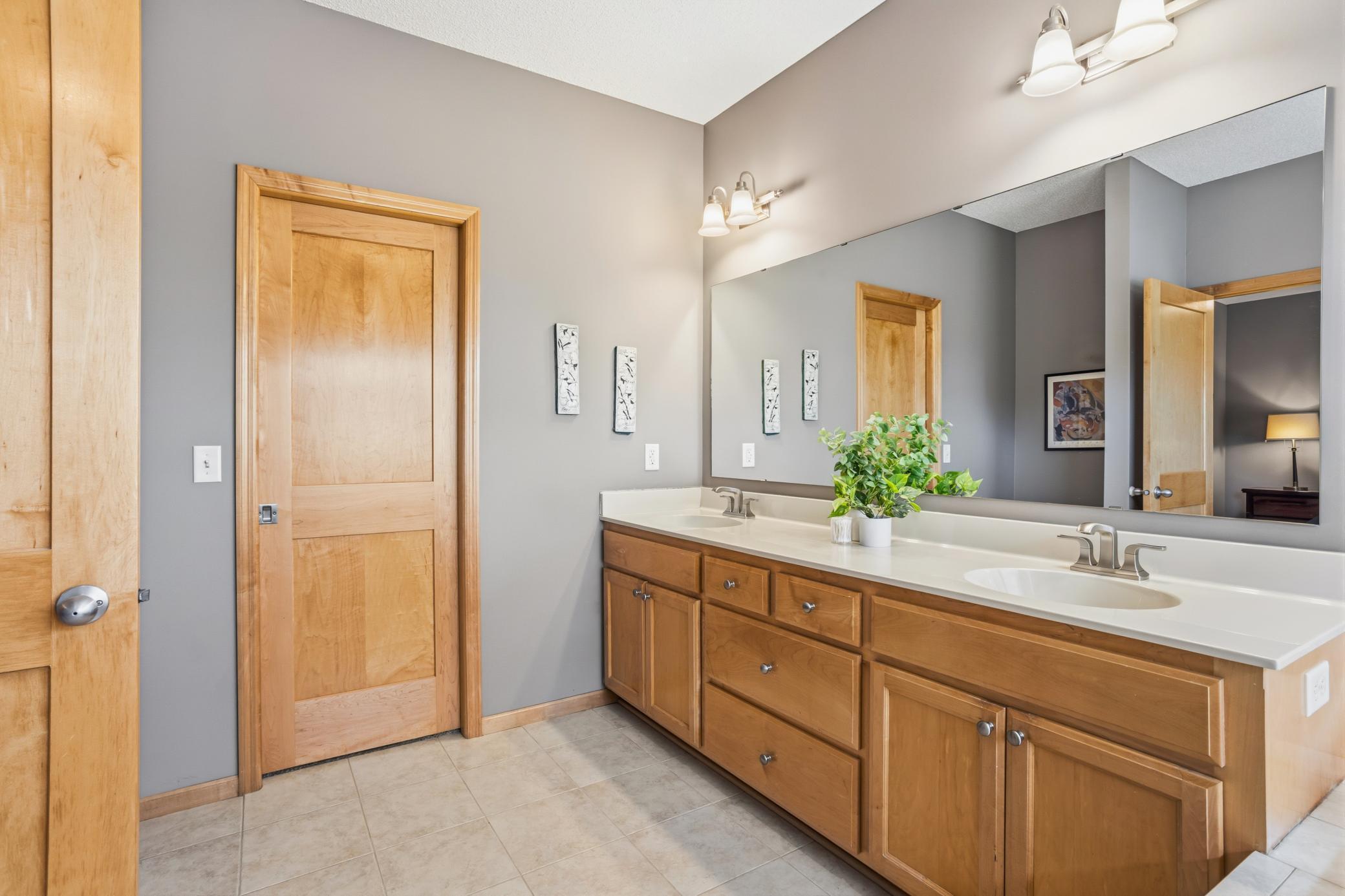 9451 138th Street West Savage, MN 55378 - Photo 20 of 49