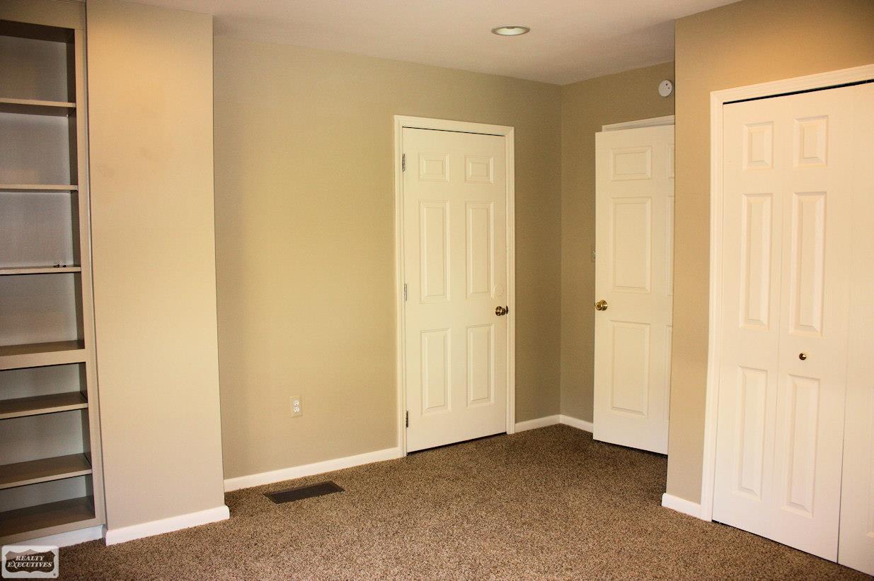 240 North Rawles Street Romeo, MI 48065 - Photo 14 of 20 31287338-13.JPG