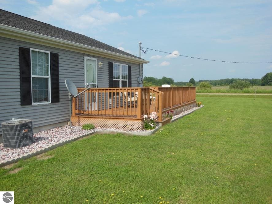 254 South Wise Road Mount Pleasant, MI 48858 - Photo 20 of 21 1779463-19.JPG