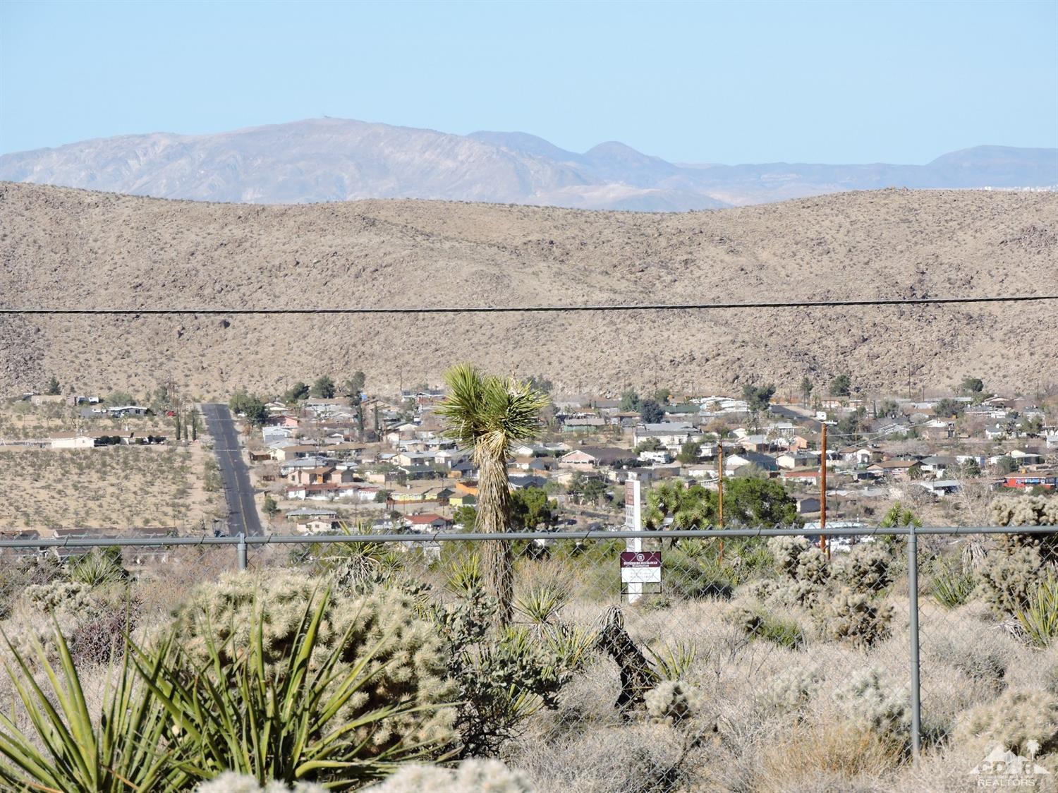 7369 Sunset Road Joshua Tree, CA 92252 - Photo 31 of 37 a view of city and mountain
