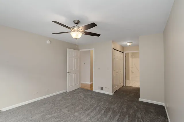 $289,000 | 106 Woodbury Lane, Lake Bluff, IL 60044