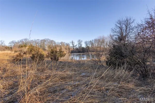 $450,000 | 25764 Hopkins Road, Perry, MO 63462
