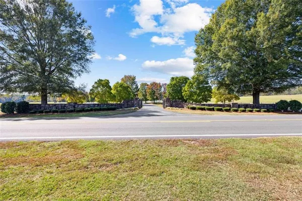 $17,990,900 | 5225 Chalybeate Springs Road, Woodland, GA 31836