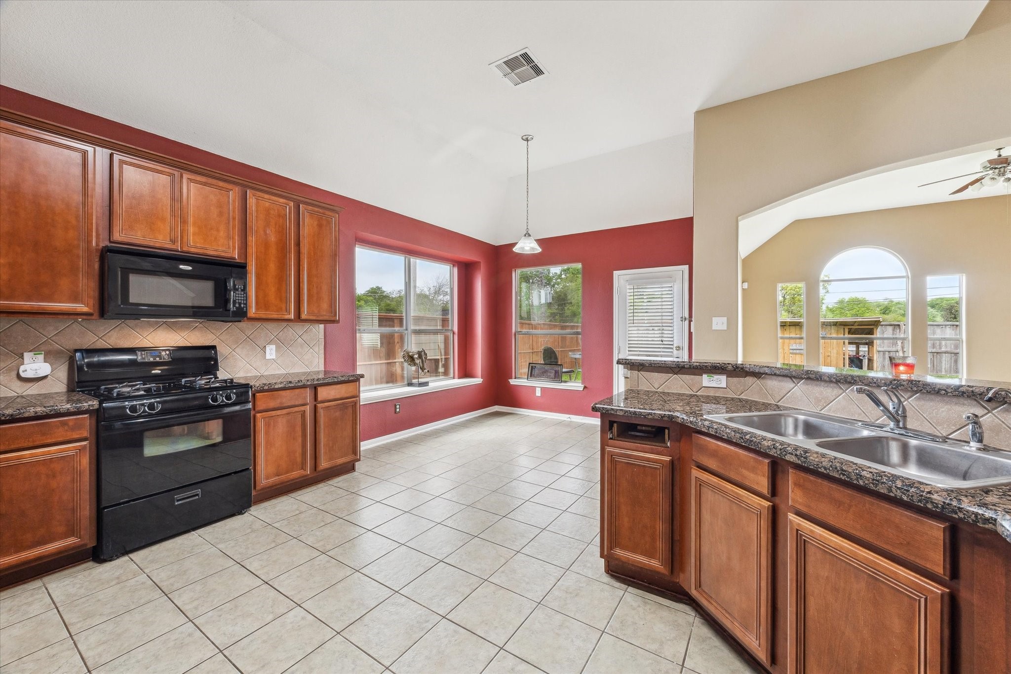 4713 Cypress Bend Court Pearland, TX 77584 - Photo 12 of 27 Granite counter tops