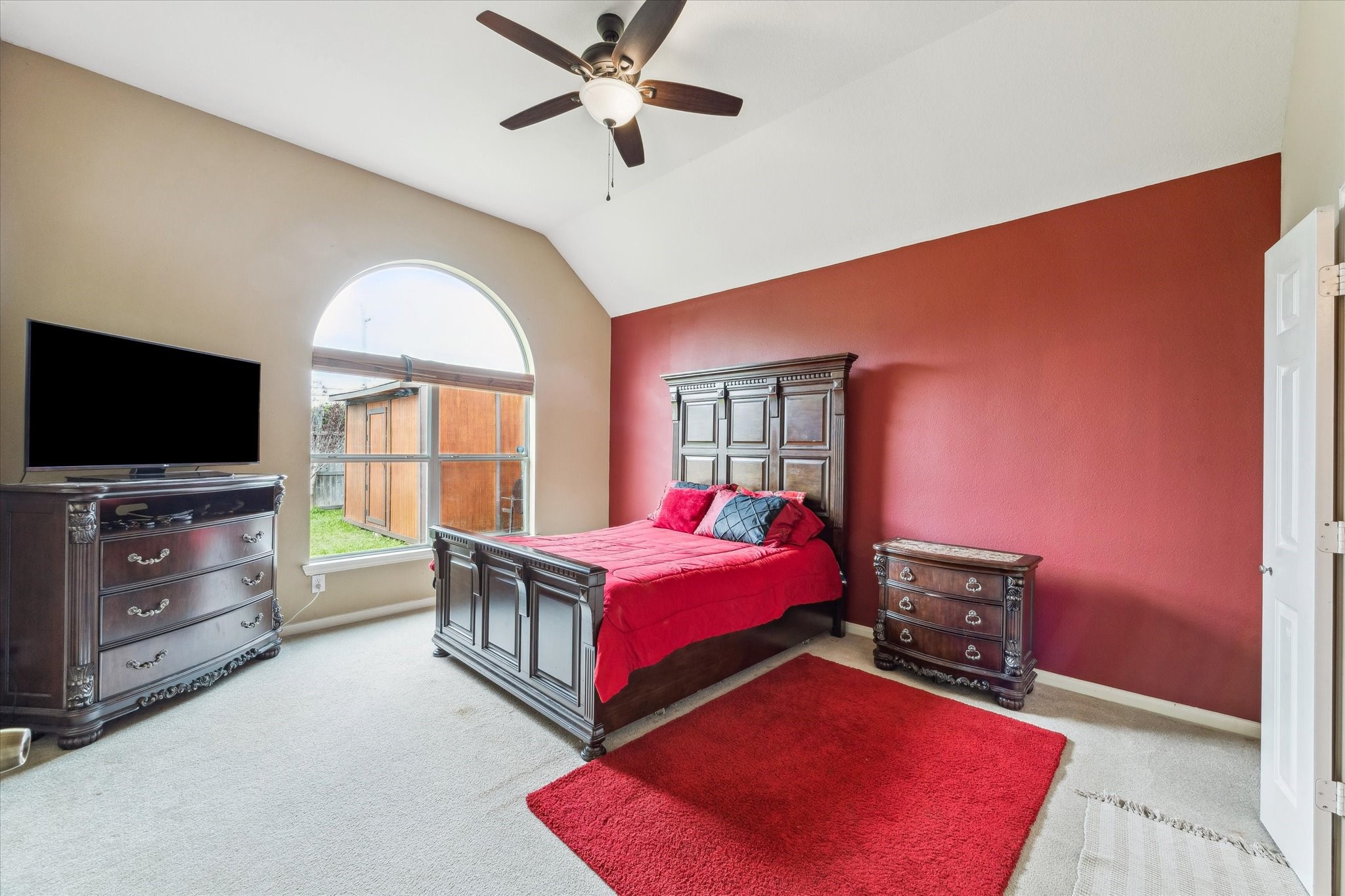 4713 Cypress Bend Court Pearland, TX 77584 - Photo 17 of 27 Primary bedroom on 1st floor -