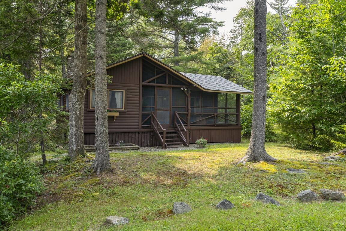 11 Bayberry Road Boothbay Harbor, ME 04538 - Photo 1 of 36 1