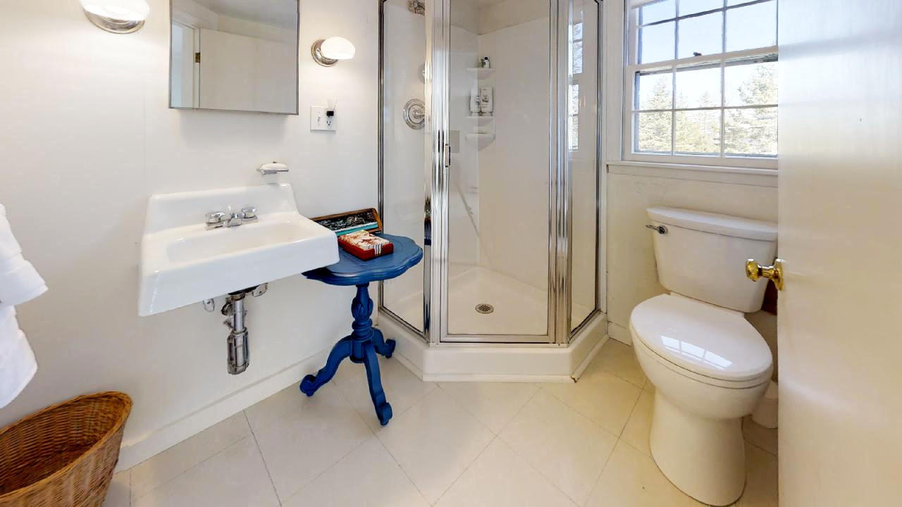 199 Hewes Point Road Islesboro, ME 04848 - Photo 48 of 64 Second Floor Bedroom Bath