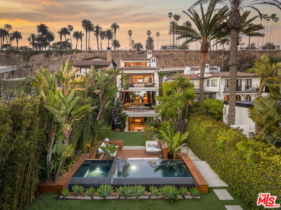 966 Palisades Beach Road Santa Monica, CA 90403 - Photo 2 of 27