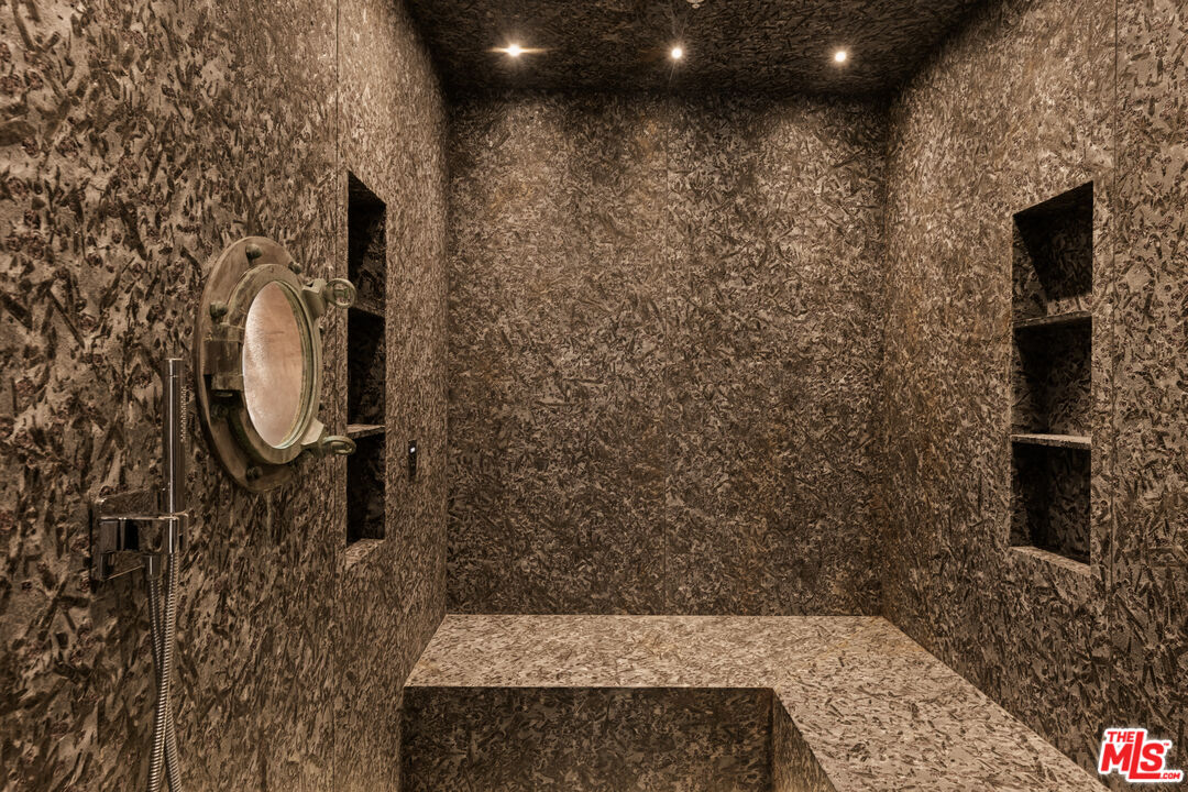 966 Palisades Beach Road Santa Monica, CA 90403 - Photo 25 of 27