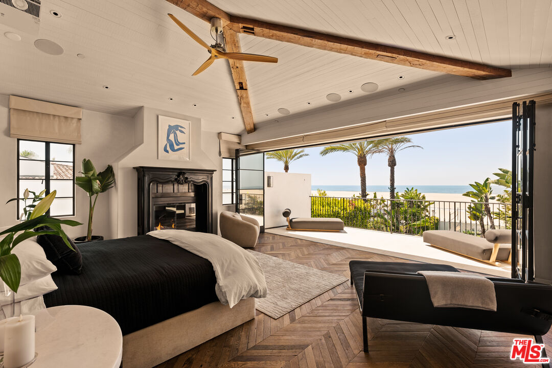 966 Palisades Beach Road Santa Monica, CA 90403 - Photo 4 of 27