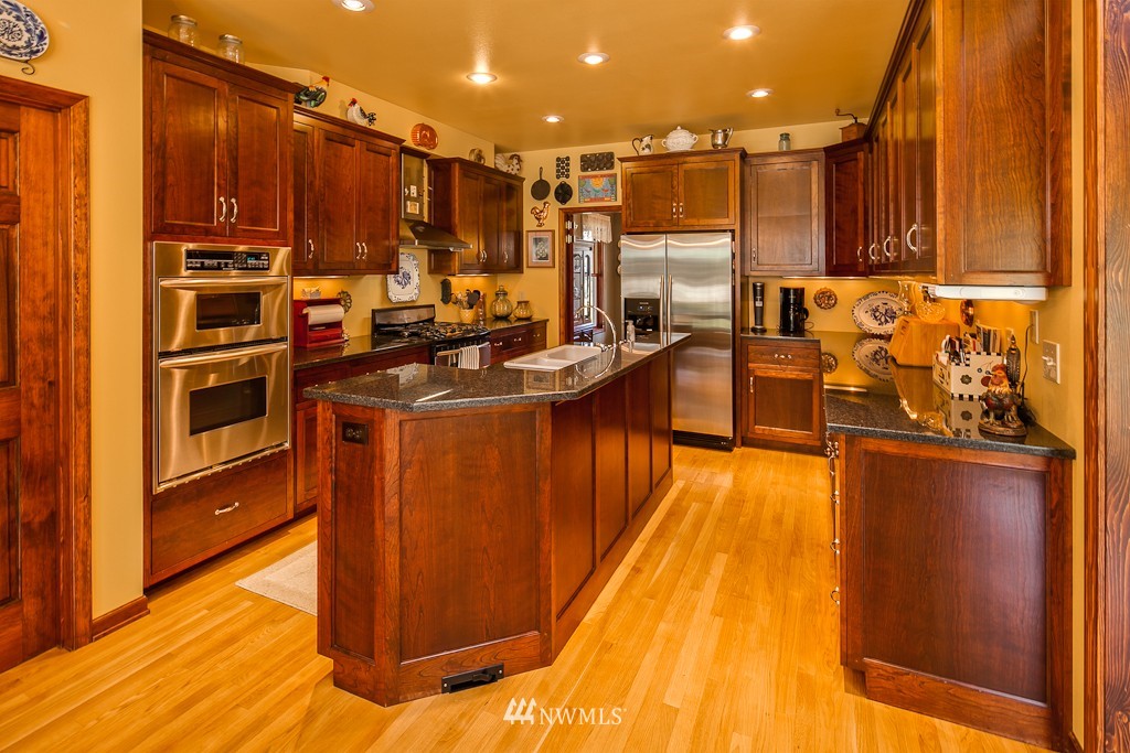 9859 Markworth Road Blaine, WA 98230 - Photo 8 of 15