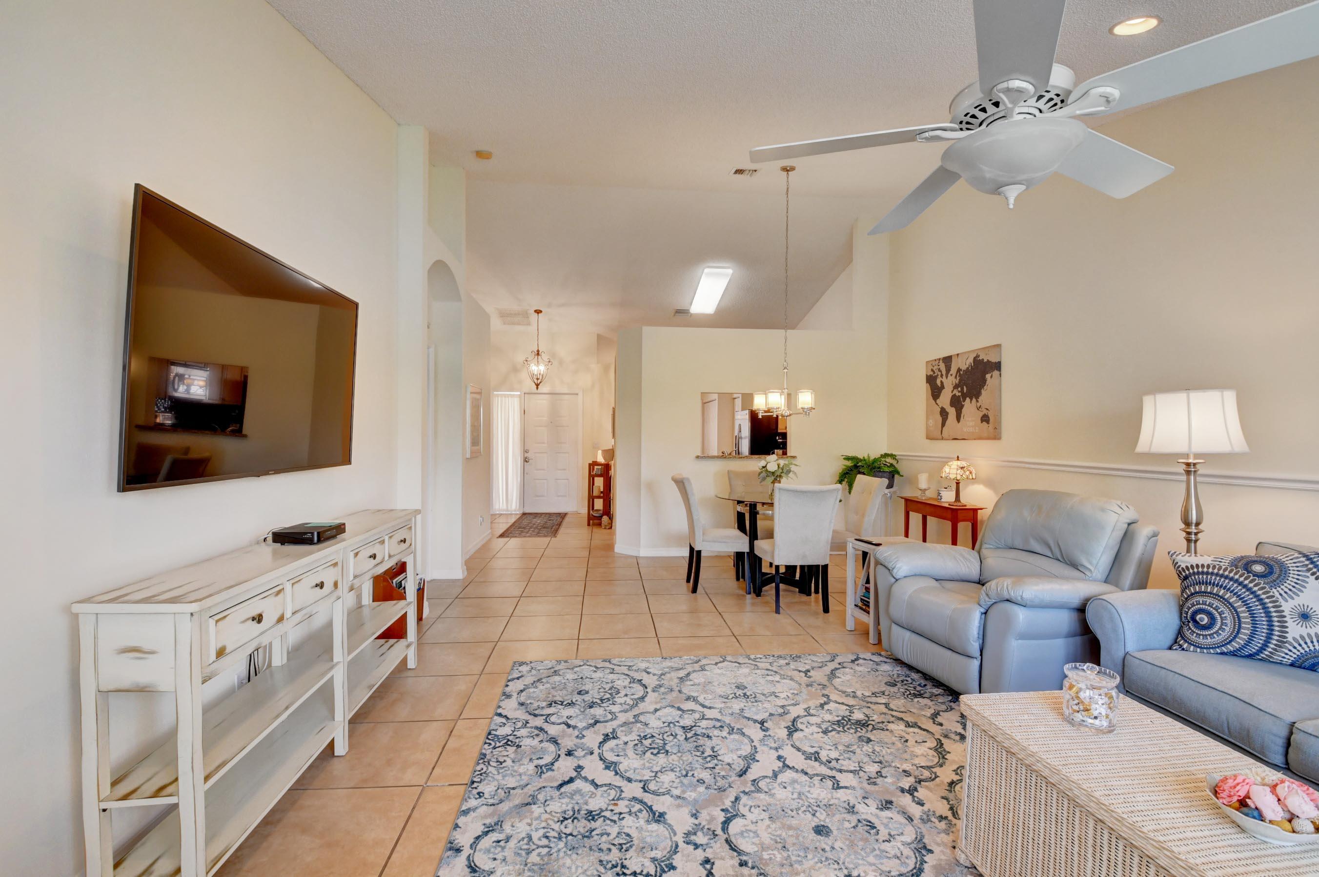 6079 Caladium Road Delray Beach, FL 33484 - Photo 8 of 58 DSC_2808_09_10_11_12