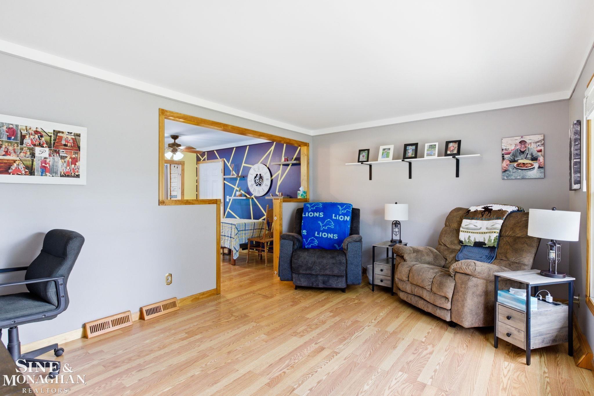 660 Range Road Marysville, MI 48040 - Photo 9 of 40