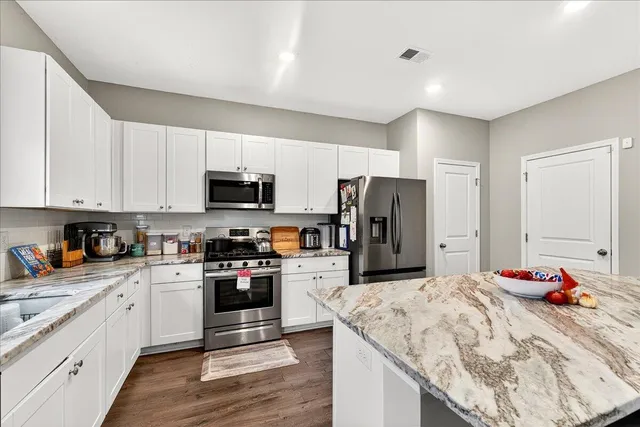 $2,800 | 471 Spanish Wells Road, Summerville, SC 29486