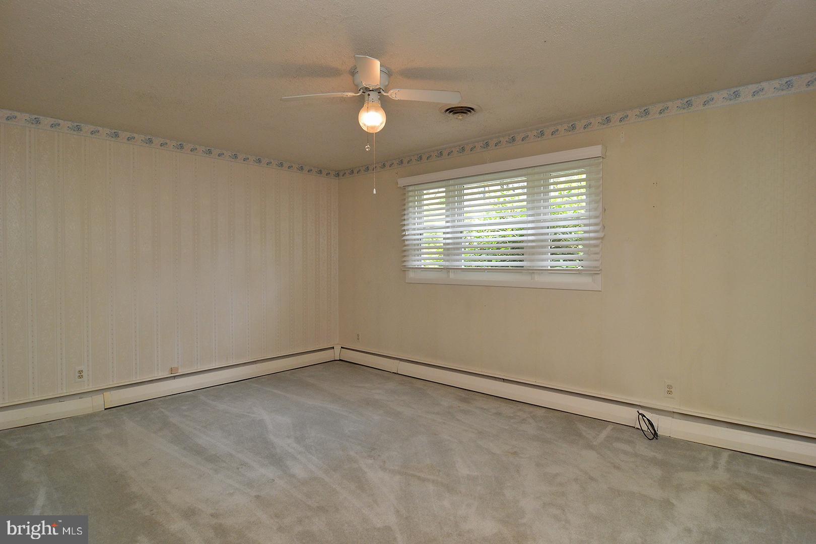 106 Stephen Road Reading, PA 19601 - Photo 17 of 34 Bedroom 2