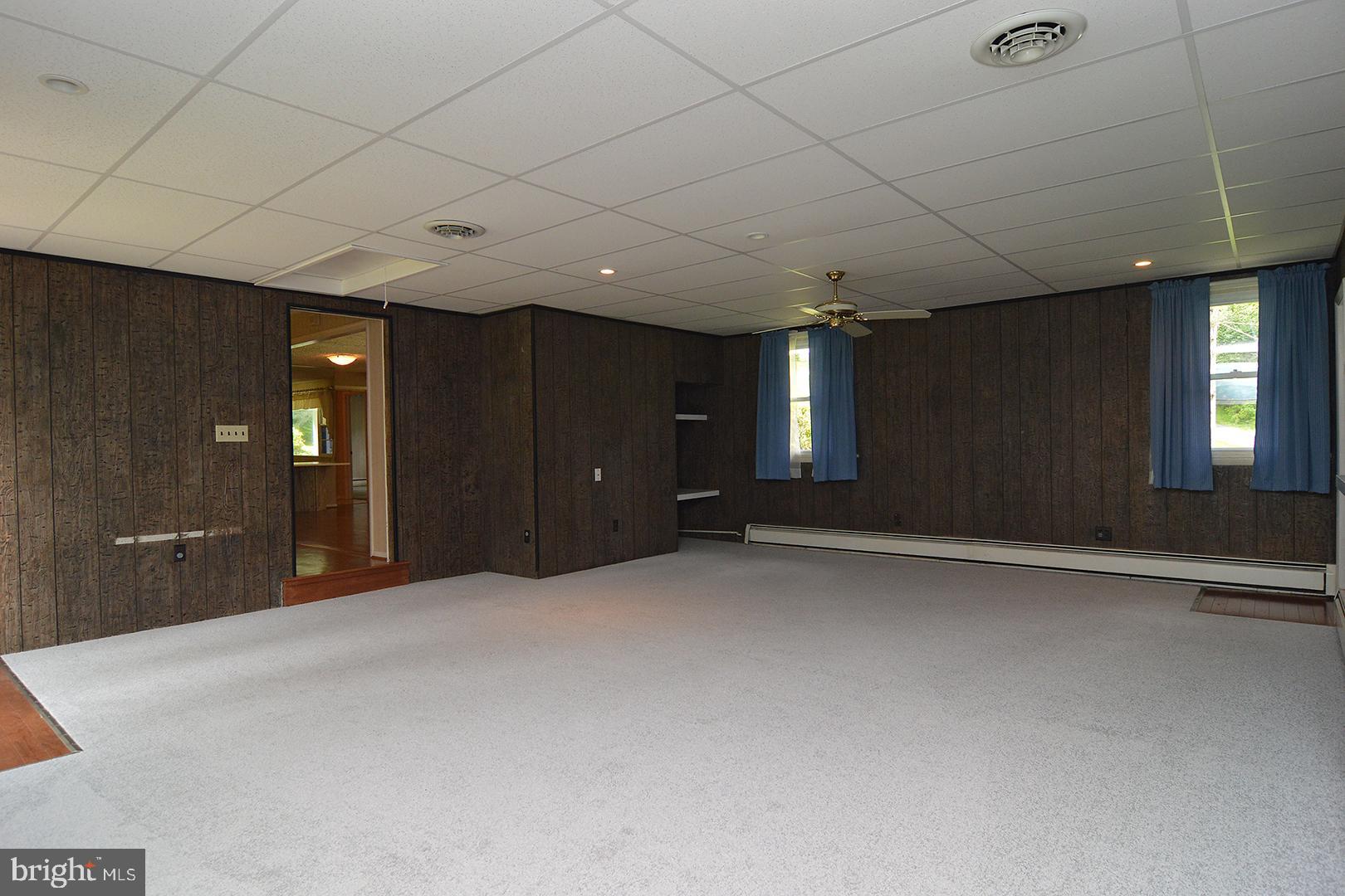 106 Stephen Road Reading, PA 19601 - Photo 22 of 34 Family Room