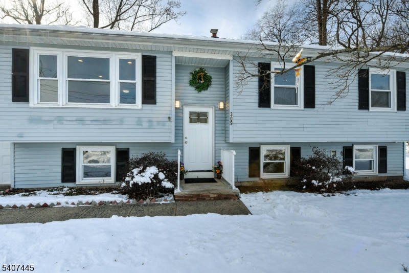 309 Jamestown Road Bridgewater, NJ 08807 - Photo 1 of 21