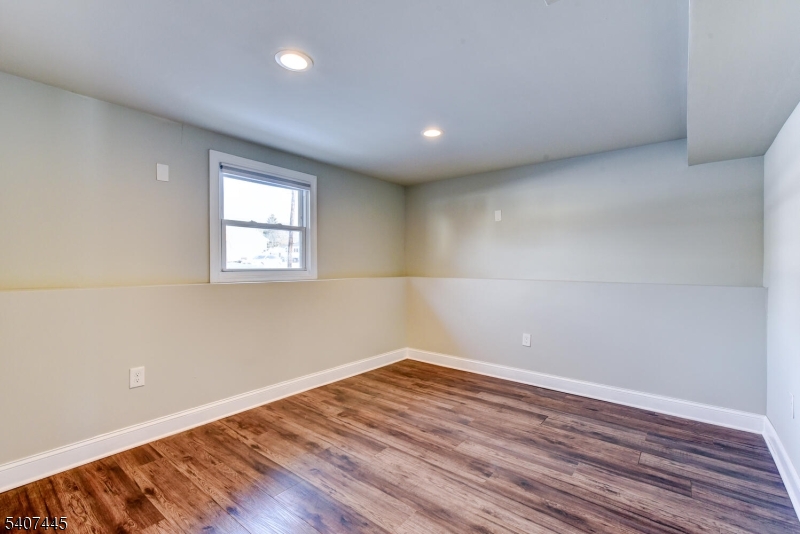 309 Jamestown Road Bridgewater, NJ 08807 - Photo 14 of 21