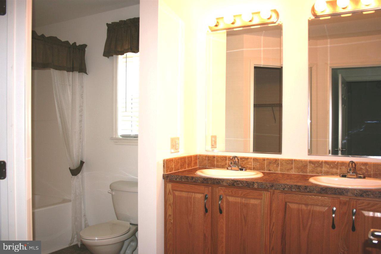 1075 Rosstown Road Lewisberry, PA 17339 - Photo 13 of 29 Gallery Image 13