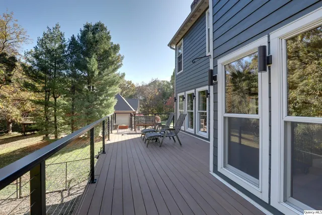 $549,900 | 5585 Woodcrest Drive, Quincy, IL 62305