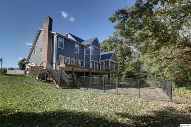 $549,900 | 5585 Woodcrest Drive, Quincy, IL 62305