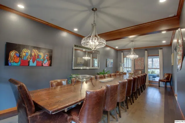 $549,900 | 5585 Woodcrest Drive, Quincy, IL 62305