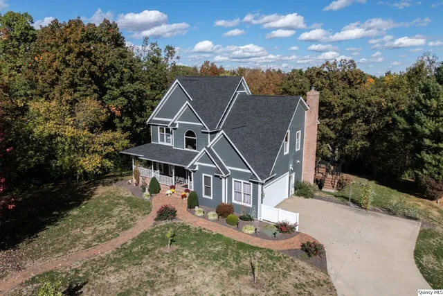 $549,900 | 5585 Woodcrest Drive, Quincy, IL 62305