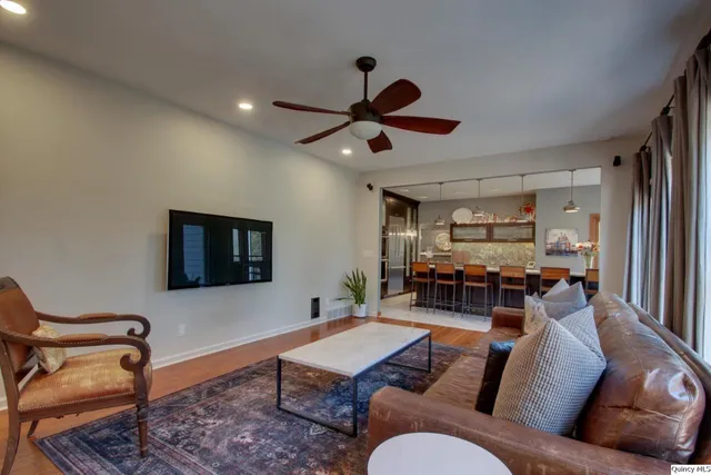 $549,900 | 5585 Woodcrest Drive, Quincy, IL 62305