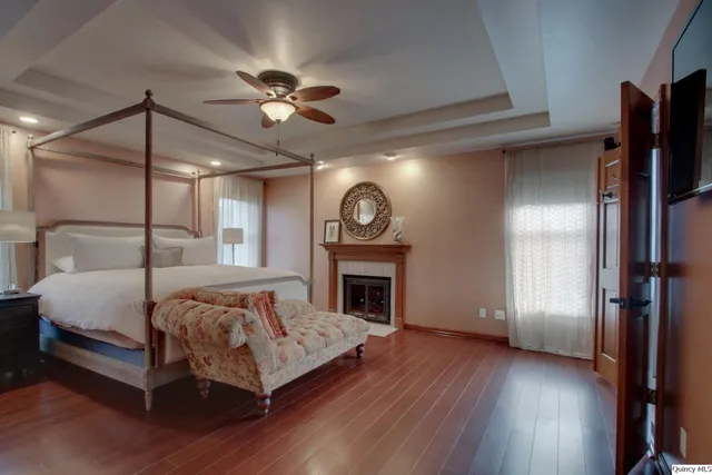 $549,900 | 5585 Woodcrest Drive, Quincy, IL 62305