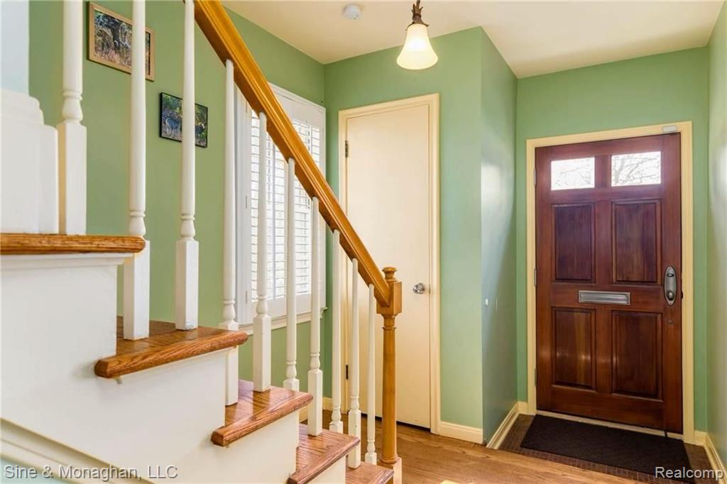 164 Ridgemont Road Grosse Pointe Farms, MI 48236 - Photo 6 of 40