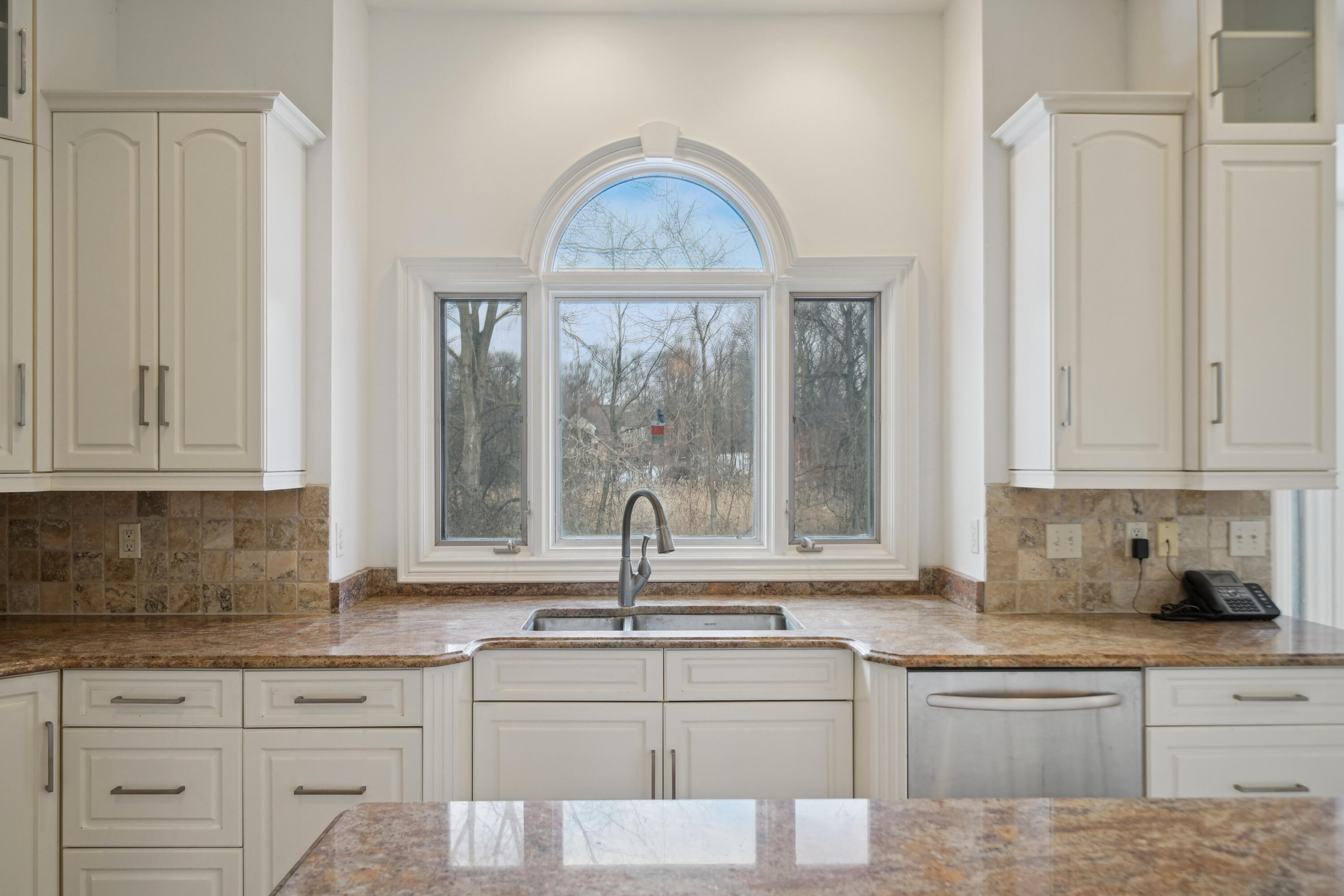 4660 Quarton Road Bloomfield Hills, MI 48302 - Photo 33 of 51 View out Kitchen window