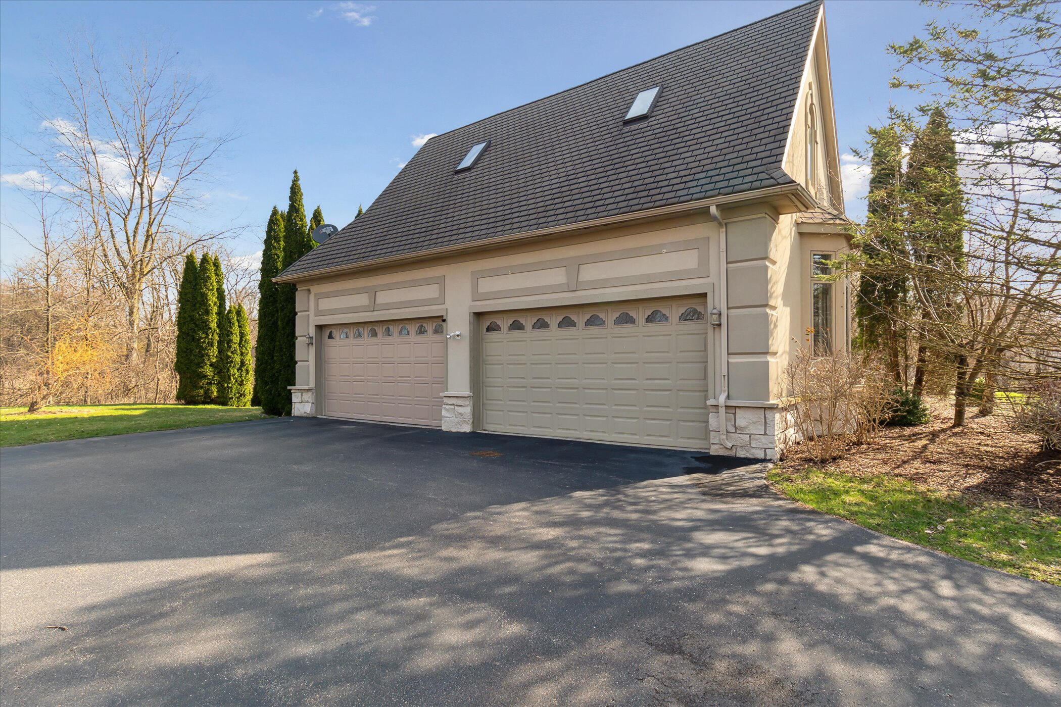 4660 Quarton Road Bloomfield Hills, MI 48302 - Photo 50 of 51 garage side view