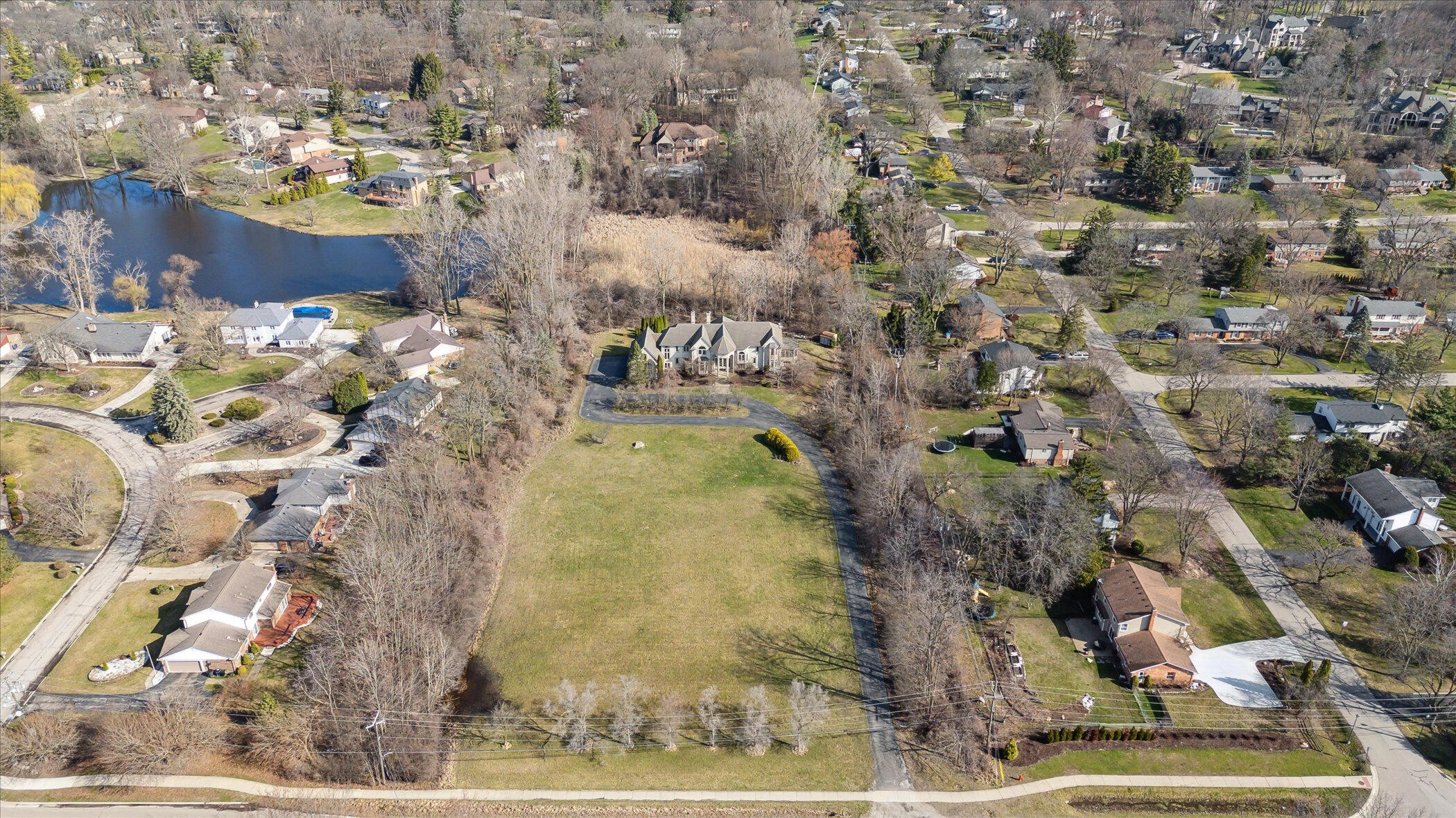 area aerial view of property