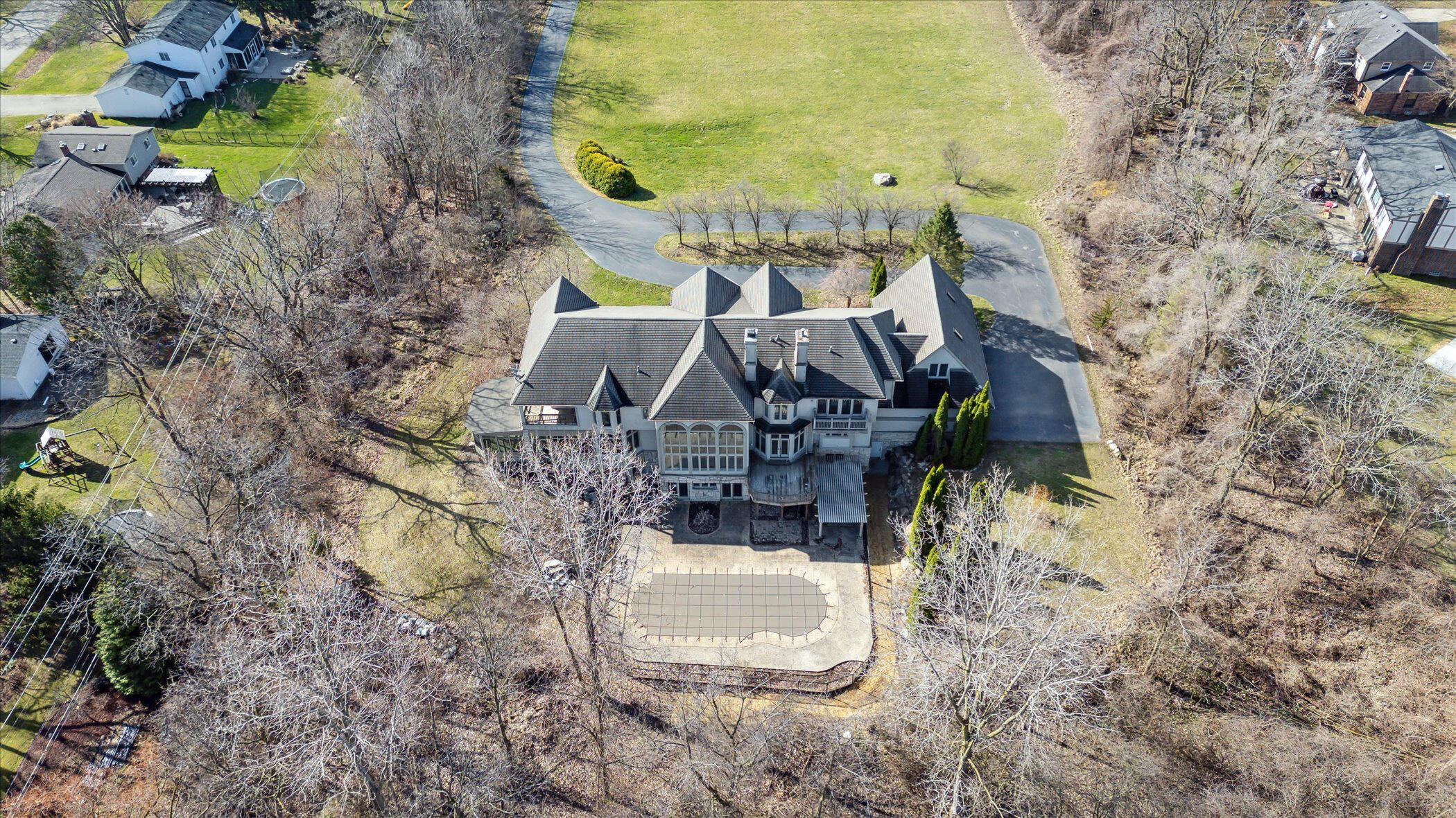 4660 Quarton Road Bloomfield Hills, MI 48302 - Photo 9 of 51 aerial from back of house
