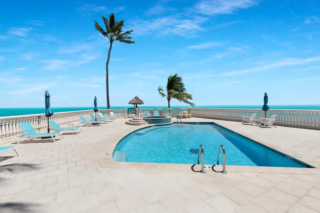 $1,799,000 | 101 East Ocean Drive, Unit C402, Key Colony Beach, FL 33051