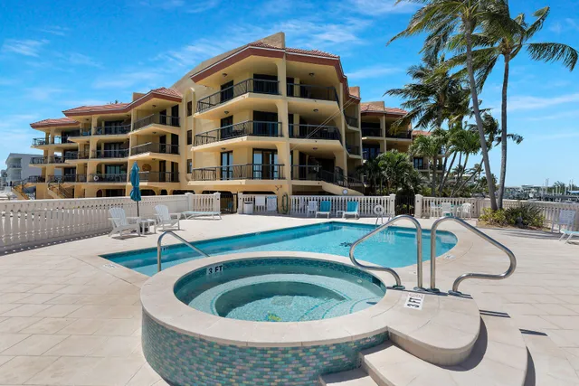 $1,799,000 | 101 East Ocean Drive, Unit C402, Key Colony Beach, FL 33051
