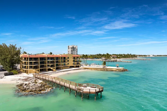 $1,799,000 | 101 East Ocean Drive, Unit C402, Key Colony Beach, FL 33051