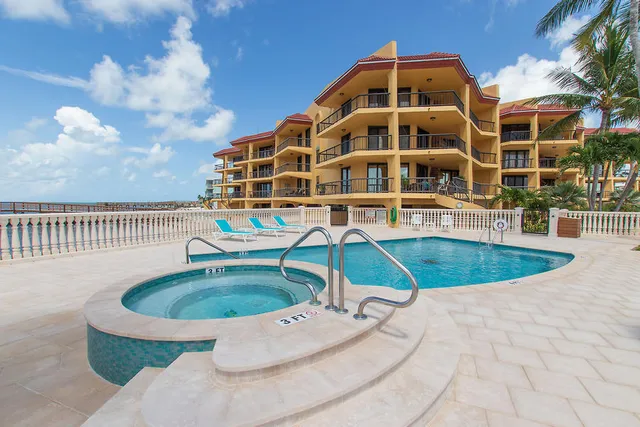 $1,799,000 | 101 East Ocean Drive, Unit C402, Key Colony Beach, FL 33051