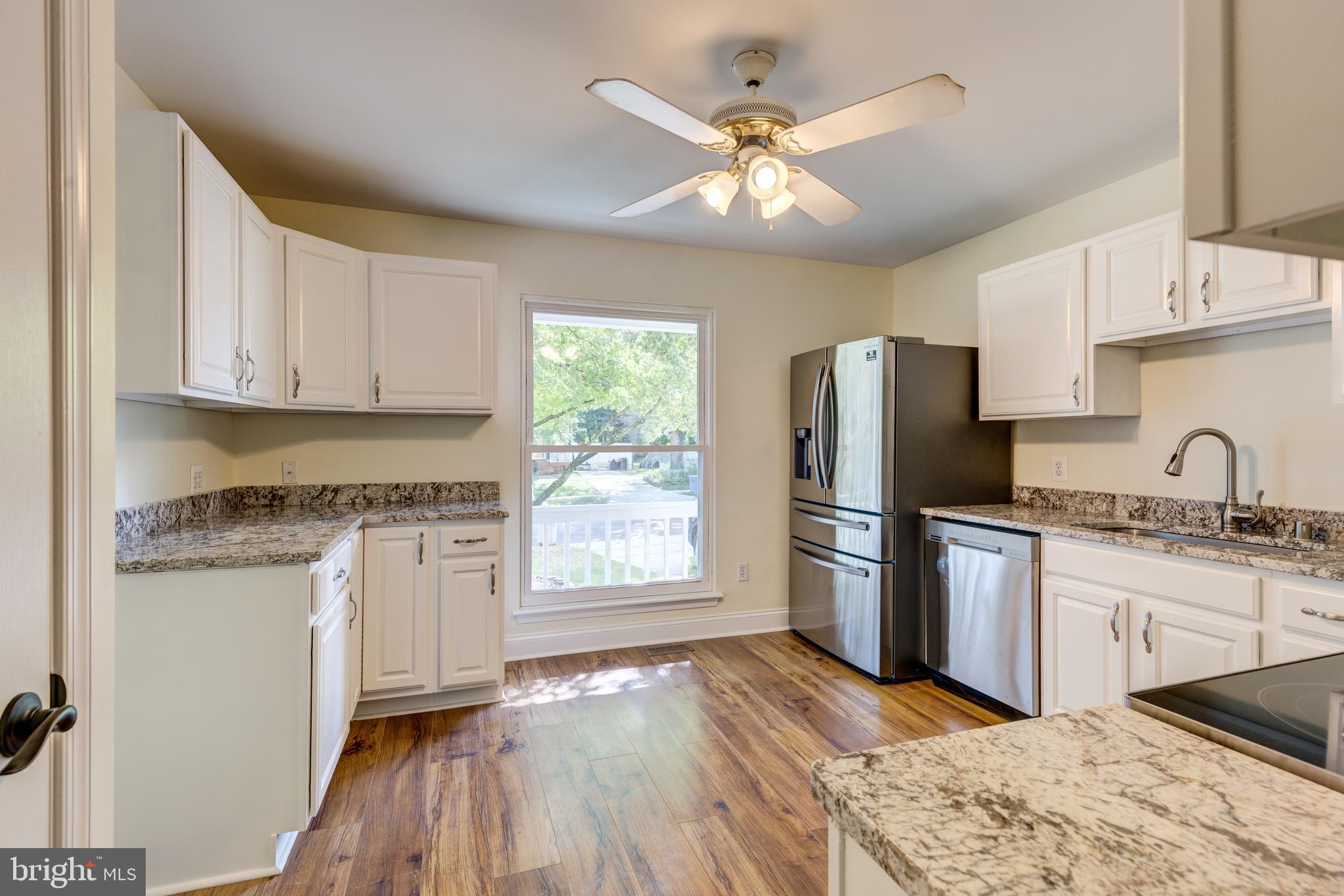 8550 Skipjack Place Pasadena, MD 21122 - Photo 4 of 32