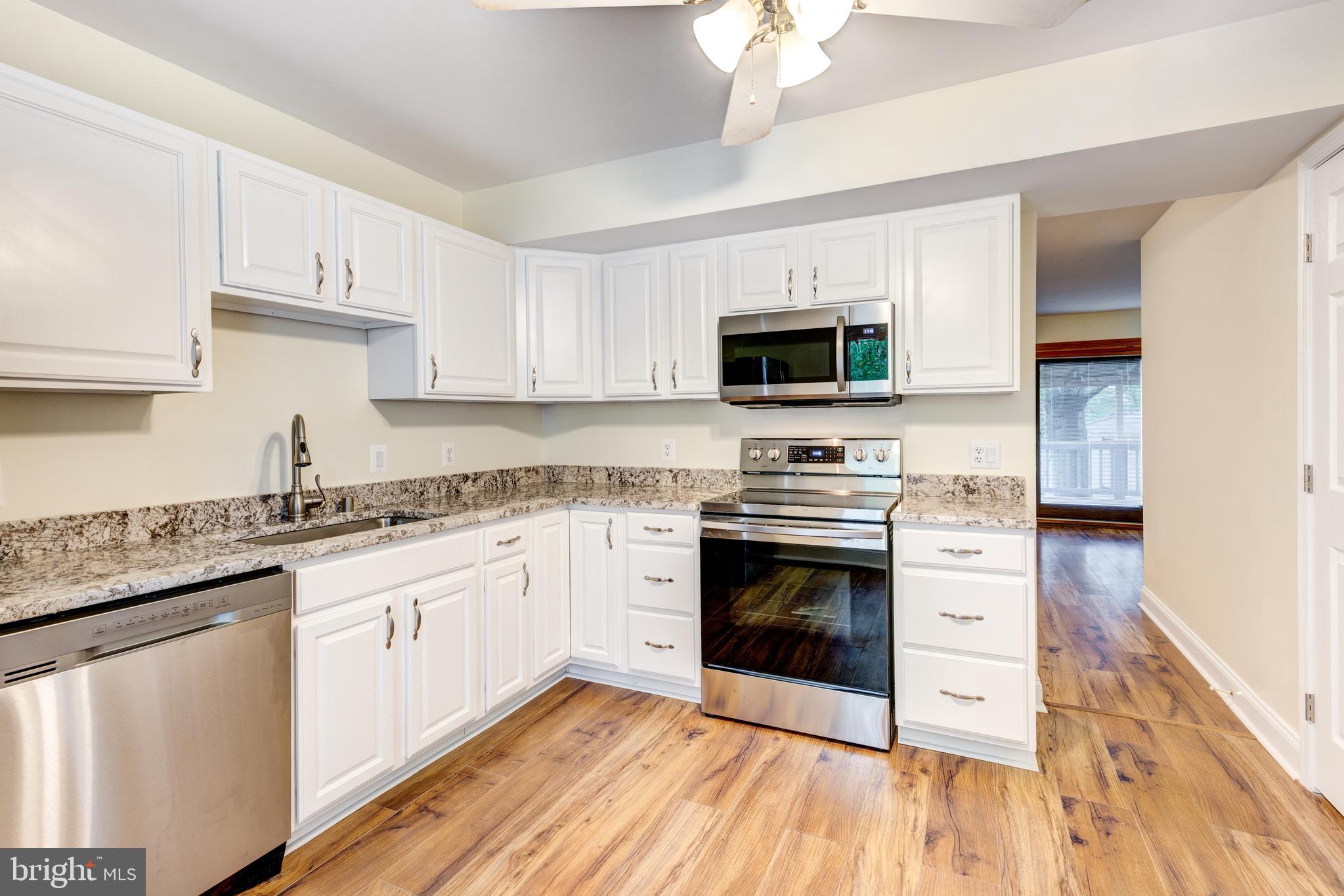 8550 Skipjack Place Pasadena, MD 21122 - Photo 6 of 32