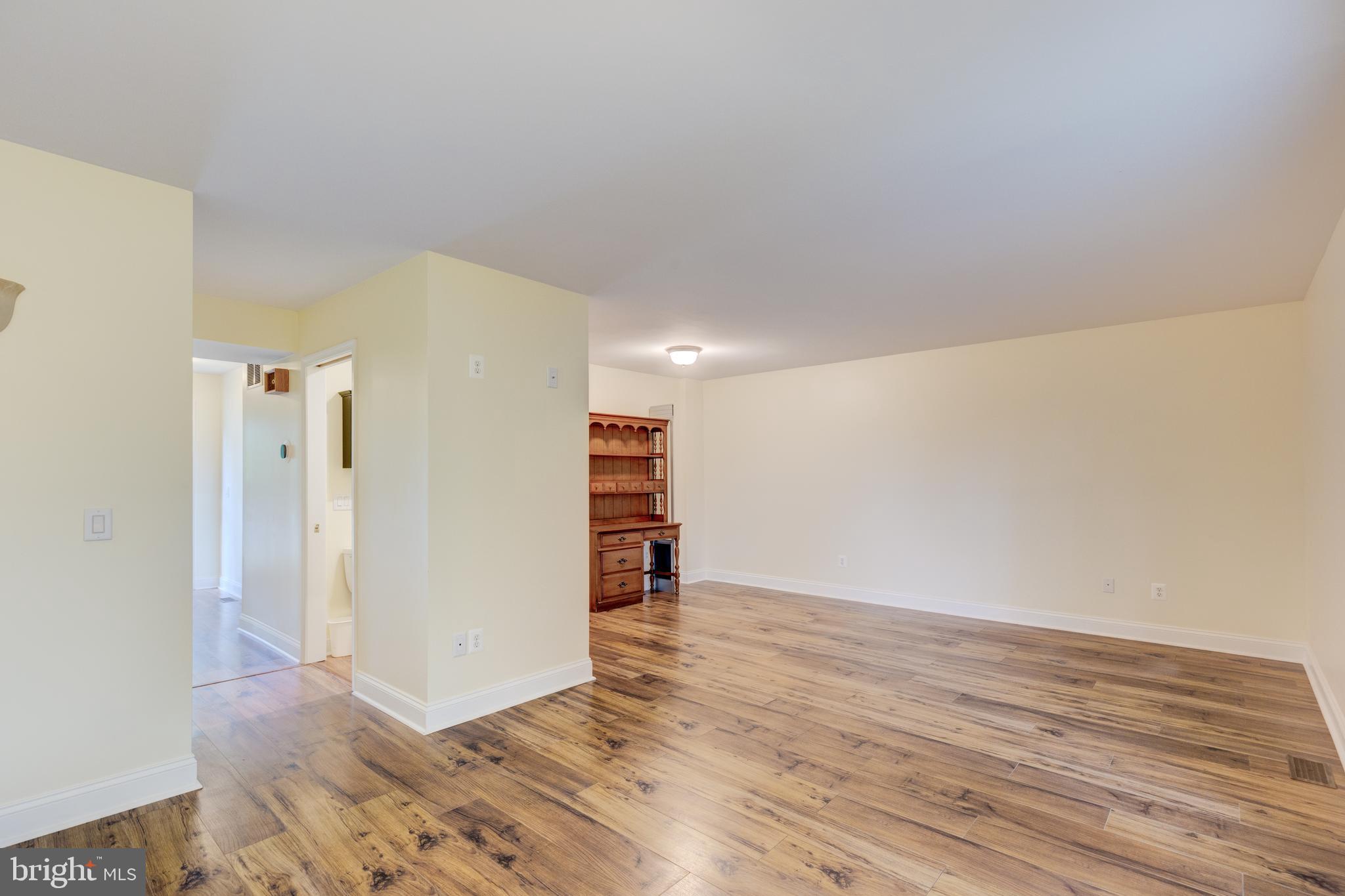 8550 Skipjack Place Pasadena, MD 21122 - Photo 10 of 32