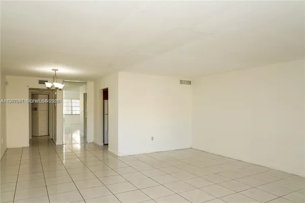 $1,675 | 11855 Northeast 19th Drive, Unit 10, North Miami, FL 33181