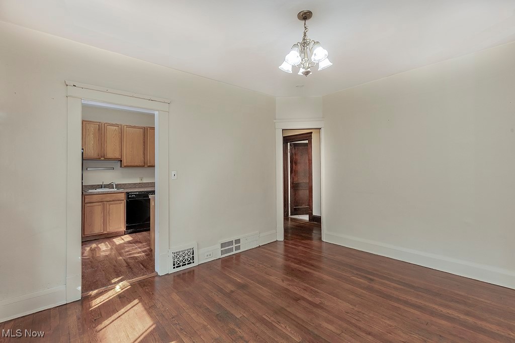 1676 Coventry Road Cleveland, OH 44118 - Photo 16 of 39 Gallery Image 16