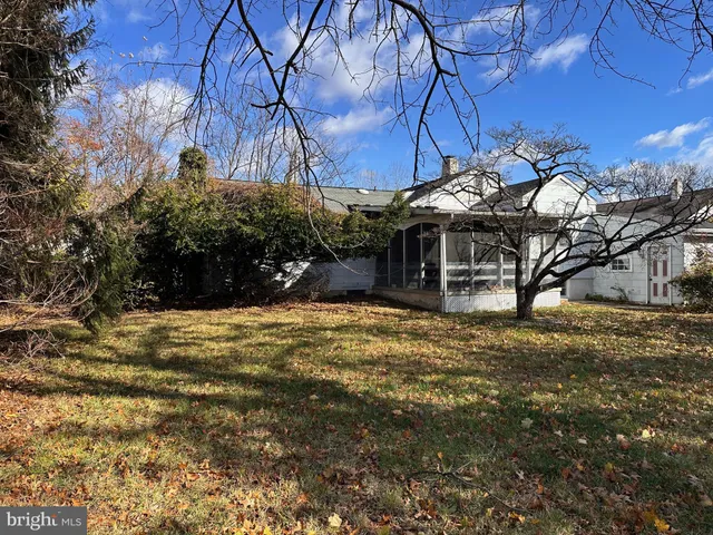 $299,900 | 220 Nemoral Street, Warminster, PA 18974