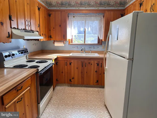 $299,900 | 220 Nemoral Street, Warminster, PA 18974